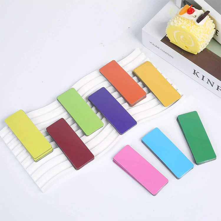 Металлический магнит на холодильник с буквами алфавита