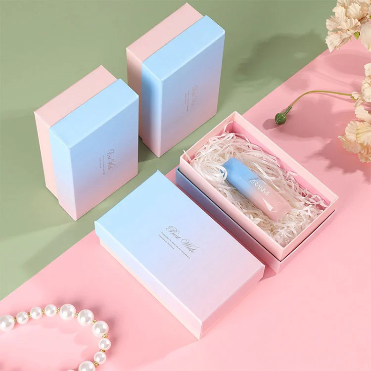 Сувенирная подарочная упаковочная коробка